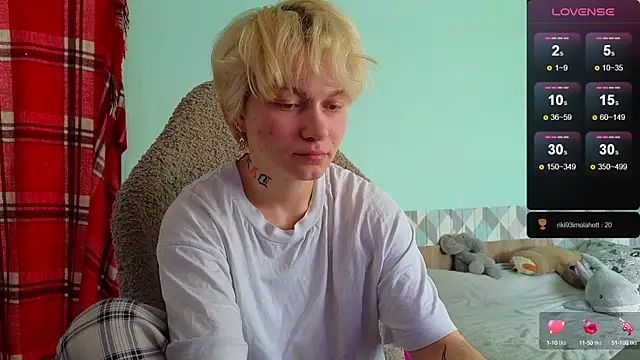 esajukyy online show from 02.15.25