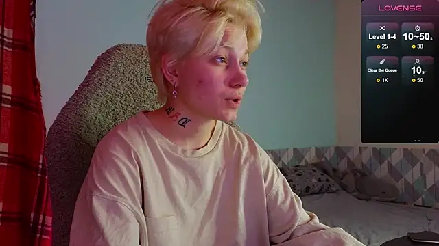 esajukyy online show from 02.25.25