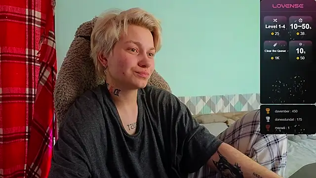 esajukyy online show from 03.13.25