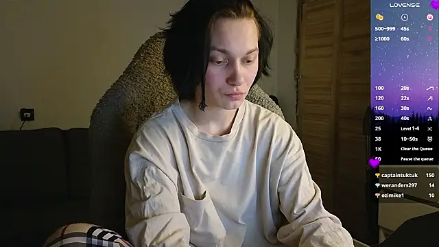 esajukyy online show from 03.02.26