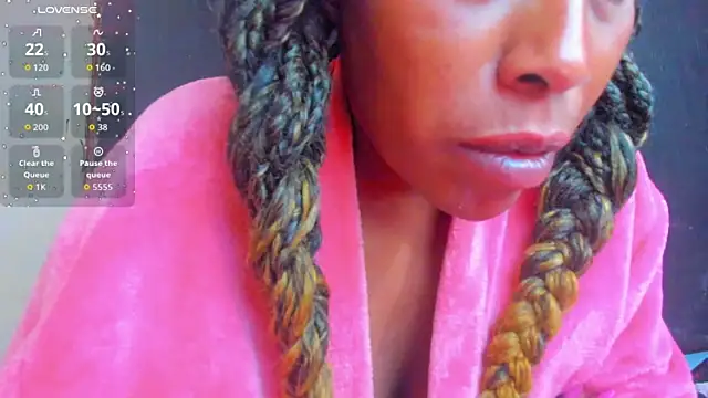 KamariaFyre online show from 10.30.25