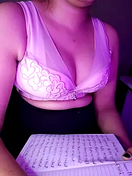 Olivia3 online show from 02.11.25