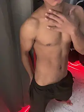 Snapshot of nick__yy chatting on 10.06.25 nick yy online show from 10.06.25