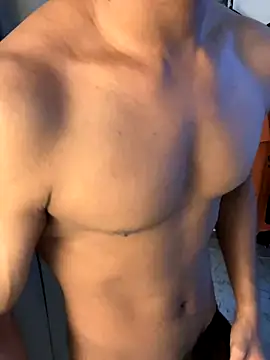 Snapshot of nick__yy chatting on 10.14.25 nick yy online show from 10.14.25