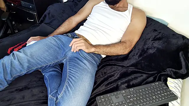 Snapshot of BEN_BLAZE chatting on 02.20.25 BEN BLAZE online show from 02.20.25