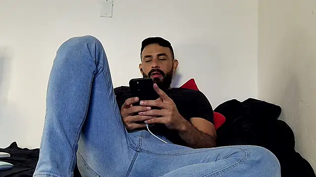 Snapshot of BEN_BLAZE chatting on 02.24.25 BEN BLAZE online show from 02.24.25