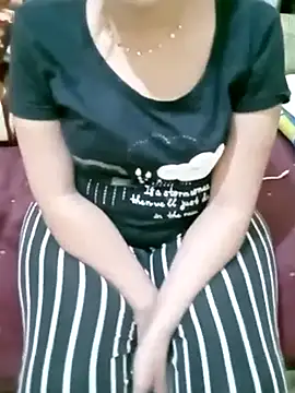 Snapshot of ShadiaStar chatting on 03.22.25 ShadiaStar online show from 03.22.25