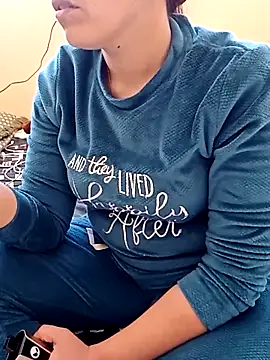 ShadiaStar online show from 11.25.25