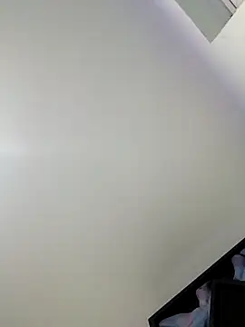 Snapshot of houy111111 chatting on 02.24.26 houy111111 online show from 02.24.26