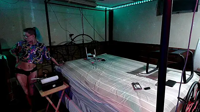 Stonermama666420 online show from 10.16.25