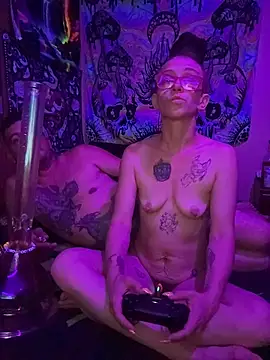 Stonermama666420 online show from 06.18.26