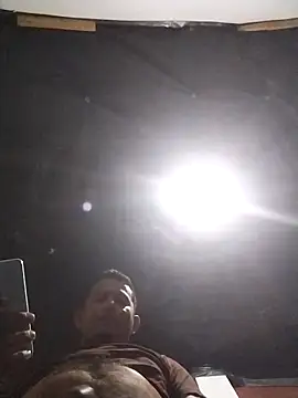 Snapshot of Feli230990 chatting on 03.23.25 Feli230990 online show from 03.23.25