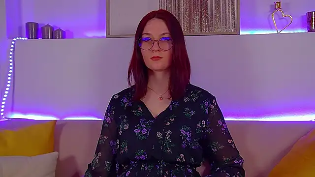 Snapshot of VictoriaArdern chatting on 03.16.25 VictoriaArdern online show from 03.16.25