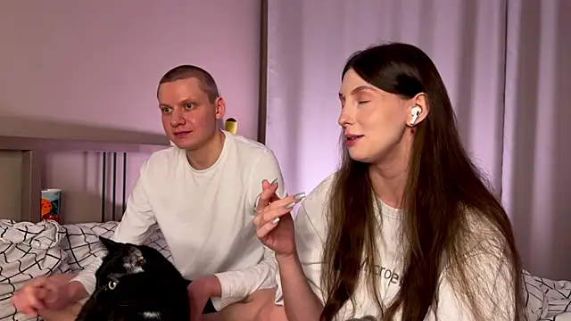 Snapshot of eternal_dream_ chatting on 12.13.24 eternal dream  online show from 12.13.24