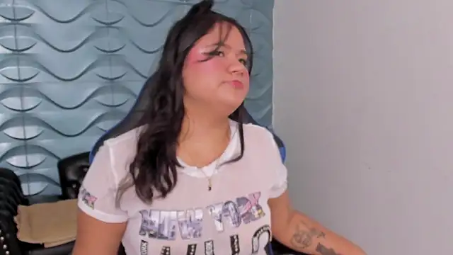 natasha adams22 online show from 02.11.25