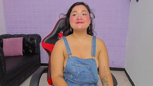 natasha adams22 online show from 03.03.25