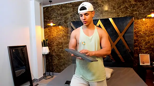 Snapshot of Flynn_Riider chatting on 01.30.25 Flynn Riider online show from 01.30.25