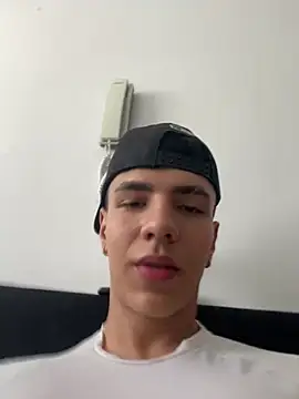 Snapshot of Flynn_Riider chatting on 02.18.25 Flynn Riider online show from 02.18.25