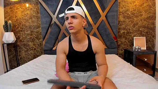 Snapshot of Flynn_Riider chatting on 02.27.25 Flynn Riider online show from 02.27.25