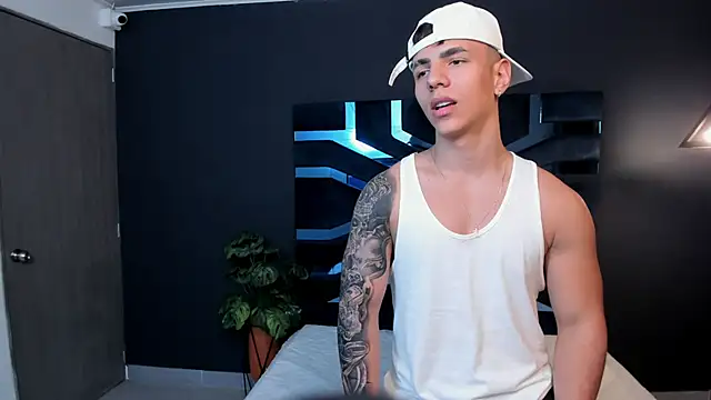 Snapshot of Flynn_Riider chatting on 03.22.25 Flynn Riider online show from 03.22.25