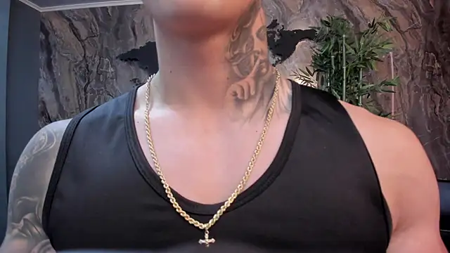 Snapshot of Flynn_Riider chatting on 10.10.25 Flynn Riider online show from 10.10.25