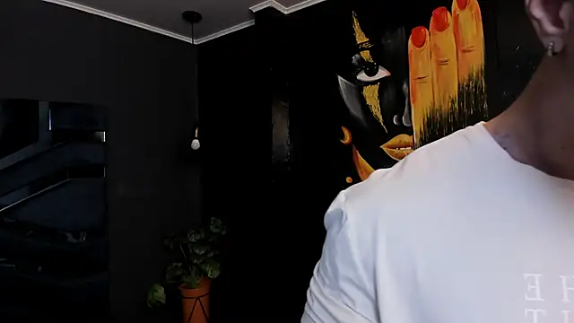 Snapshot of Flynn_Riider chatting on 10.17.25 Flynn Riider online show from 10.17.25