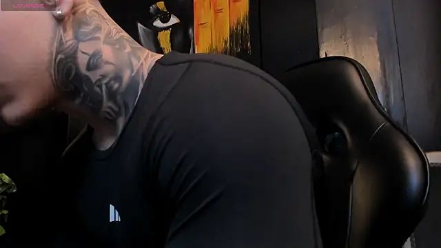 Snapshot of Flynn_Riider chatting on 11.29.25 Flynn Riider online show from 11.29.25