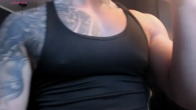 Snapshot of Flynn_Riider chatting on 12.03.25 Flynn Riider online show from 12.03.25