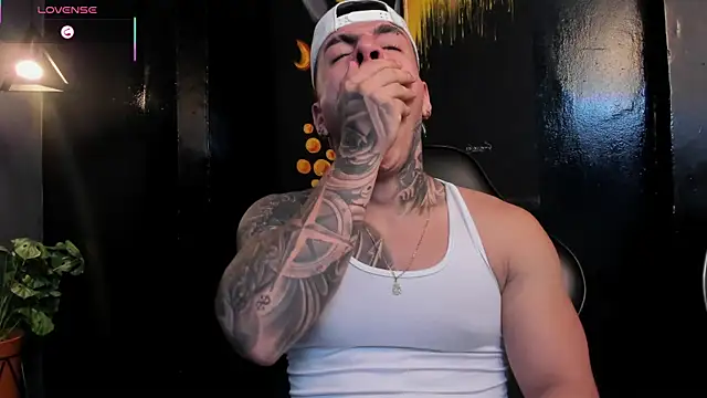 Flynn Riider online show from 12.22.25