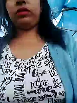 Snapshot of Danna-linyi chatting on 12.12.24 Danna-linyi online show from 12.12.24