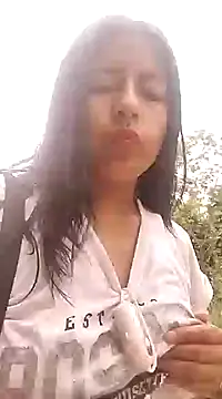 Snapshot of Danna-linyi chatting on 12.29.24 Danna-linyi online show from 12.29.24