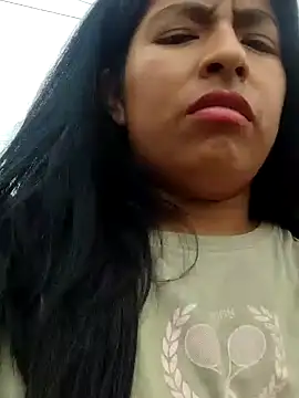 Snapshot of Danna-linyi chatting on 01.09.25 Danna-linyi online show from 01.09.25