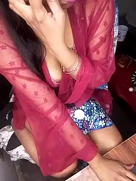 Snapshot of hinaa_khan chatting on 01.18.25 hinaa khan online show from 01.18.25