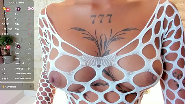 mia roldan  online show from 02.27.25