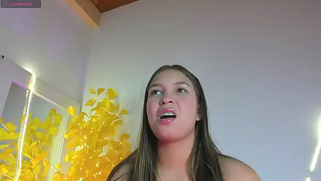 HaleyAmaya online show from 06.12.26