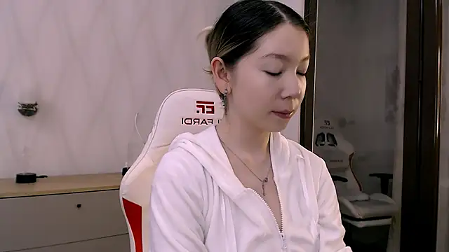 Babby Rabbit online show from 11.10.25