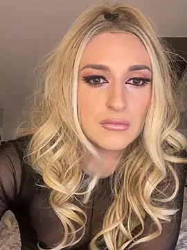 Snapshot of littlebambi26 chatting on 03.07.26 littlebambi26 online show from 03.07.26