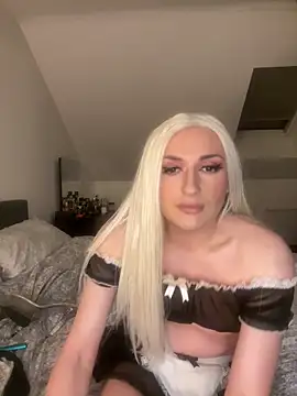 Snapshot of littlebambi26 chatting on 03.15.26 littlebambi26 online show from 03.15.26