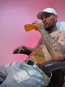 Junihn0 online show from 11.09.25