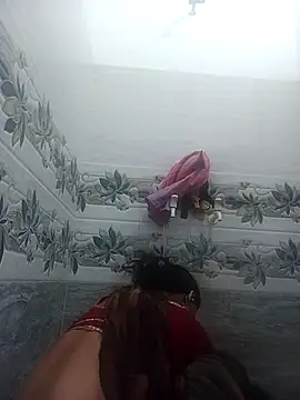 Snapshot of Cute-Aadhvita chatting on 03.18.25 Cute-Aadhvita online show from 03.18.25