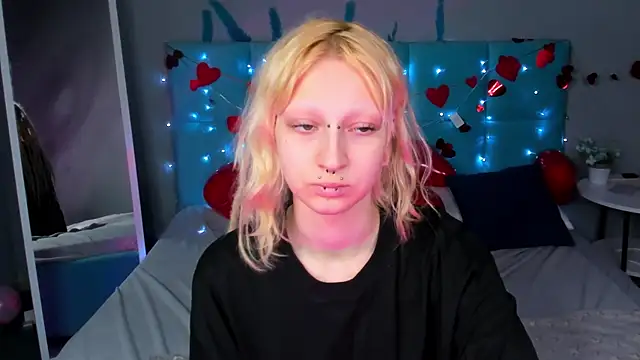 Lexy-Woorhez online show from 02.20.25