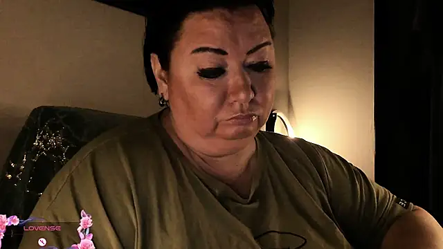 Snapshot of SexxyDreams1 chatting on 09.09.25 SexxyDreams1 online show from 09.09.25