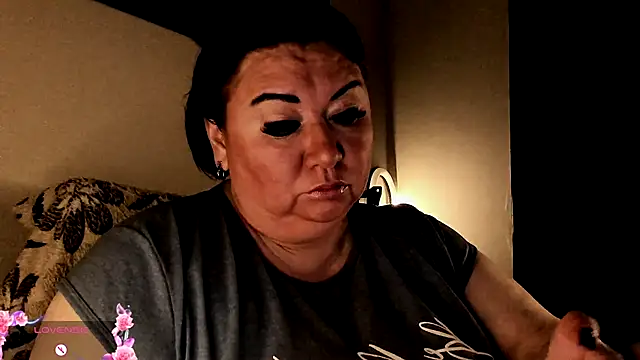 Snapshot of SexxyDreams1 chatting on 10.01.25 SexxyDreams1 online show from 10.01.25