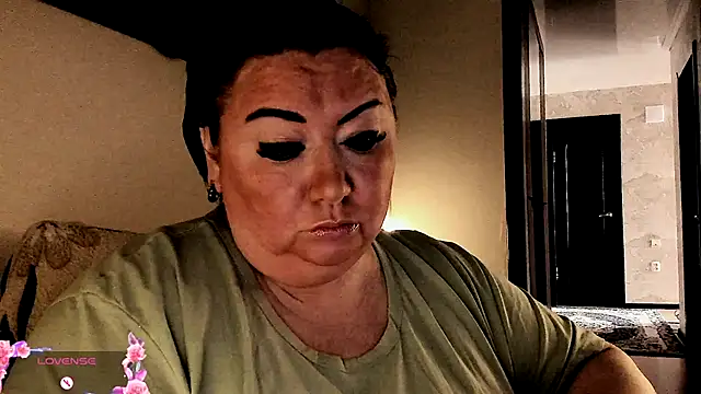 Snapshot of SexxyDreams1 chatting on 10.02.25 SexxyDreams1 online show from 10.02.25