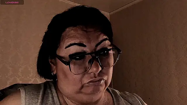 SexxyDreams1 online show from 03.18.26