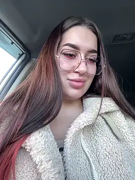 Snapshot of VikiDemi chatting on 02.19.25 VikiDemi online show from 02.19.25