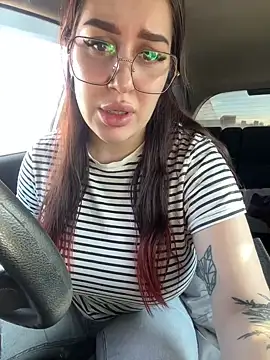 Snapshot of VikiDemi chatting on 03.07.25 VikiDemi online show from 03.07.25