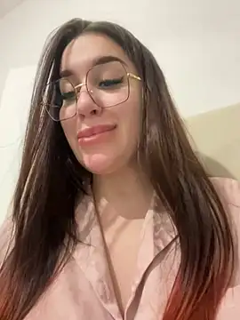 Snapshot of VikiDemi chatting on 03.13.25 VikiDemi online show from 03.13.25