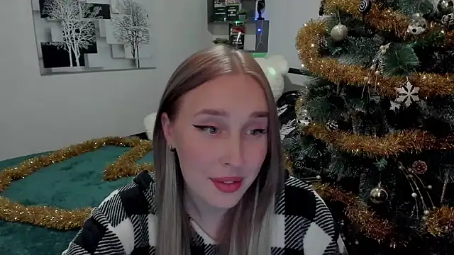 LinaTruly online show from 12.20.24