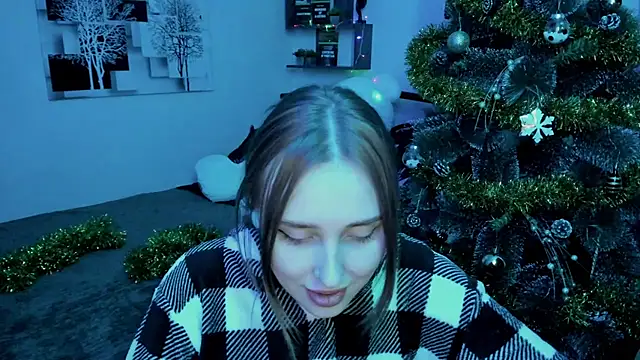 LinaTruly online show from 12.21.24